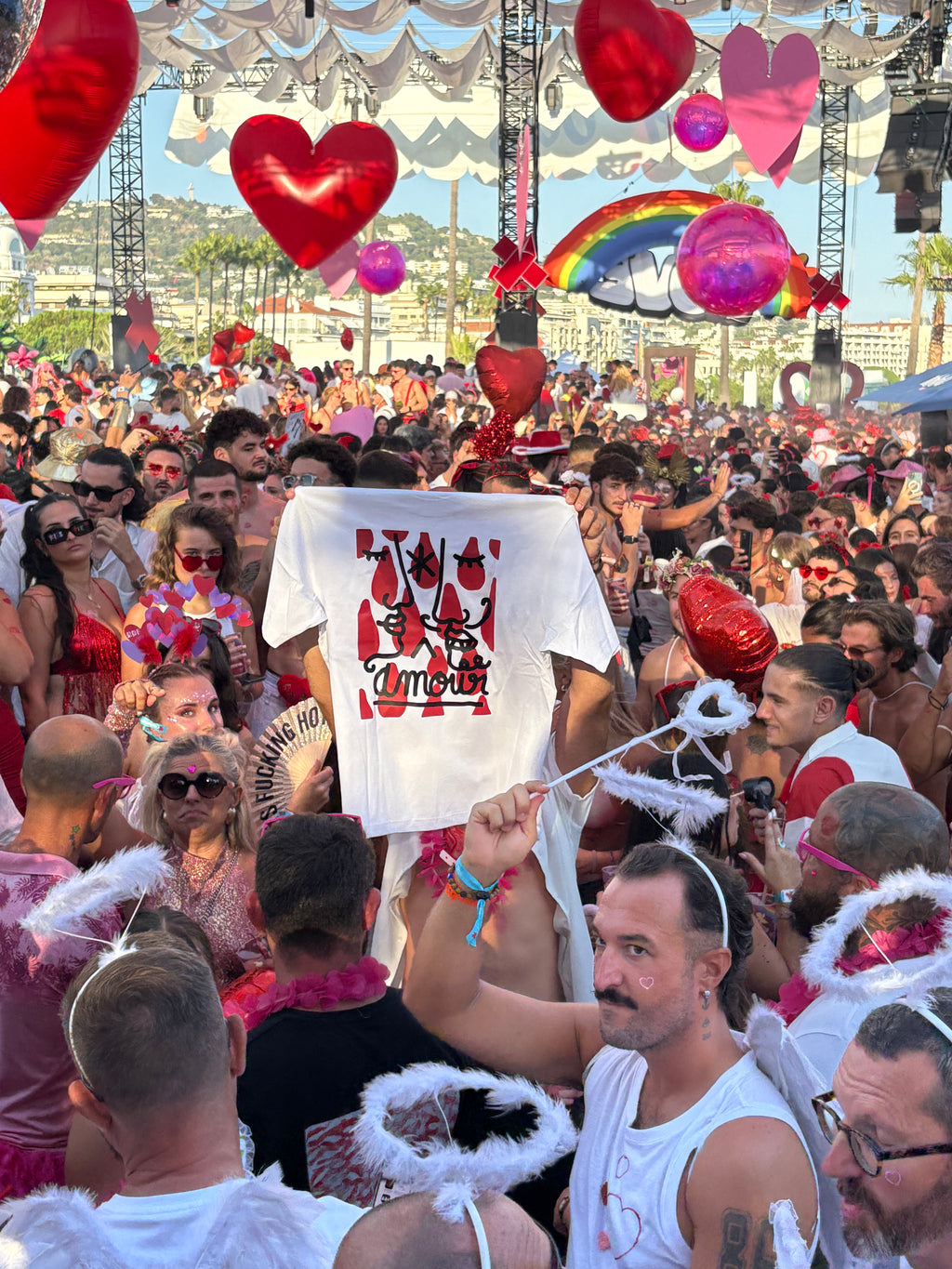 Le bal des fous amour, Maison bon feu